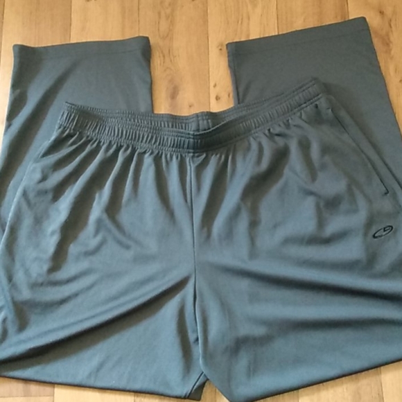 Euc Menchampion Gray Duo Dry Activewear 
